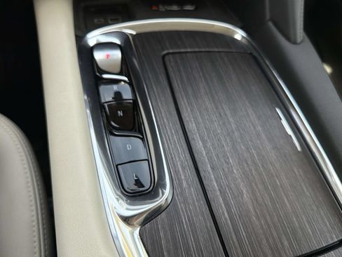 Used 2023 Buick Enclave Avenir FWD image 23