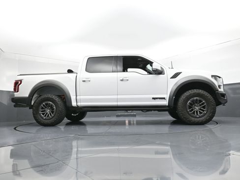 Used 2019 Ford F150 Raptor w/ Equipment Group 802A Luxury image 28
