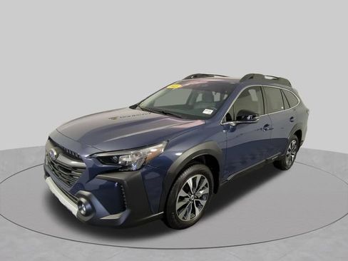 Used 2025 Subaru Outback Limited w/ Popular Package #2 AWD/4WD image 39