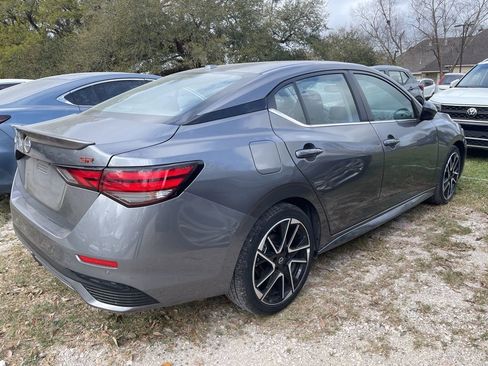 Used 2025 Nissan Sentra SR image 4