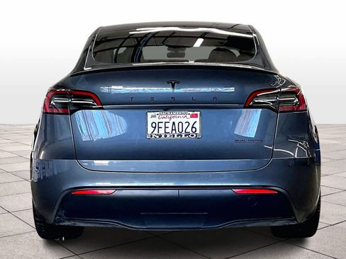Used 2023 Tesla Model Y Performance image 7