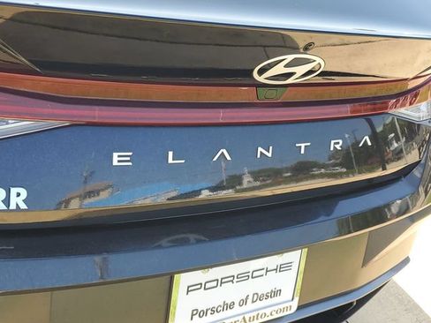 Used 2025 Hyundai Elantra SEL FWD image 33