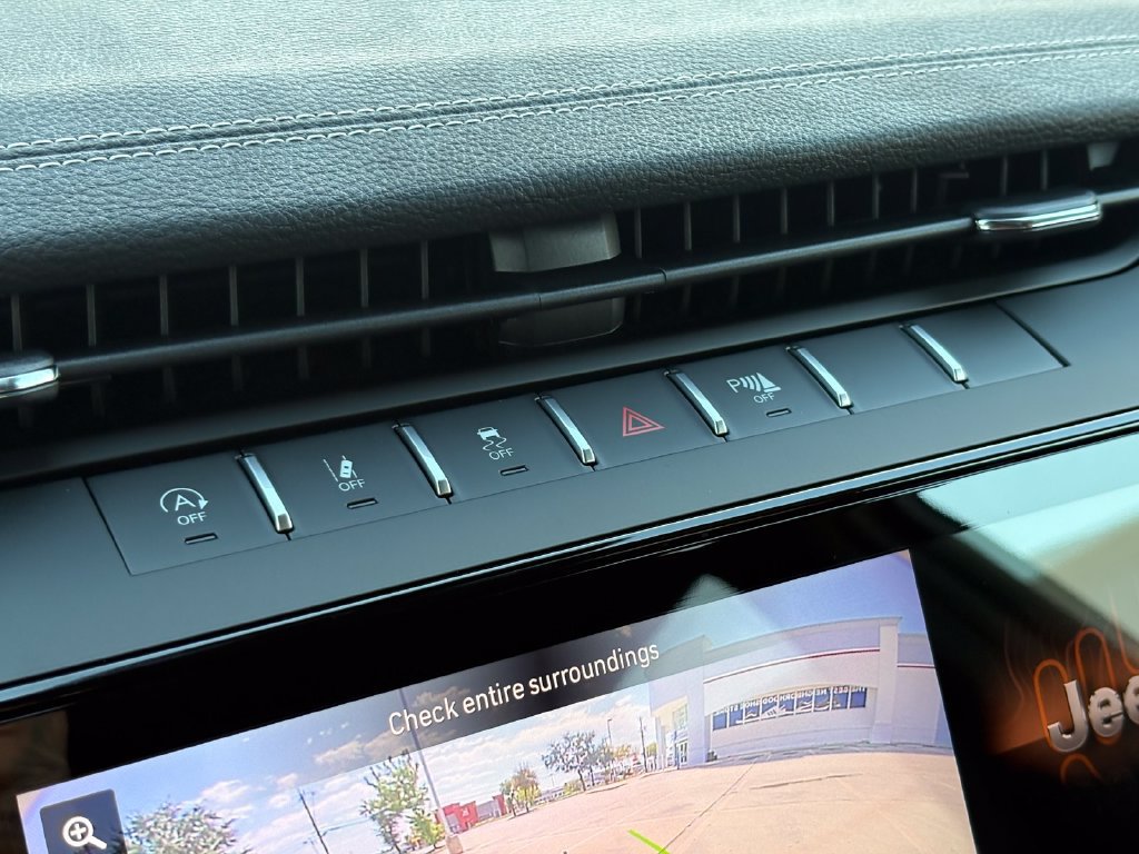 New 2027 Jeep Grand Cherokee 4WD image 24