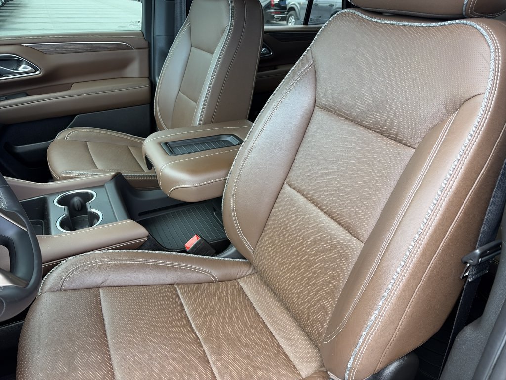 Used 2023 Chevrolet Tahoe High Country RWD image 12