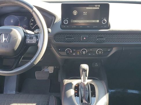 Used 2024 Honda HR-V Sport image 17