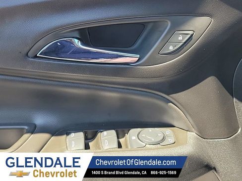 Certified 2024 Chevrolet Equinox LT FWD image 30