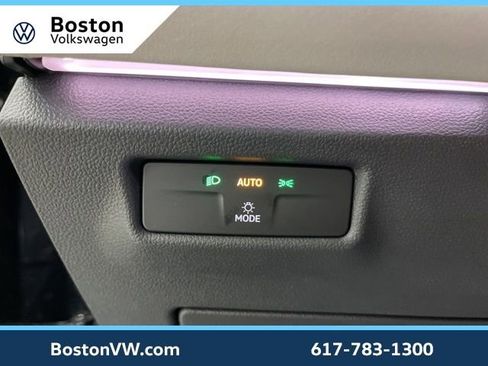 New 2026 Volkswagen Tiguan SE image 20