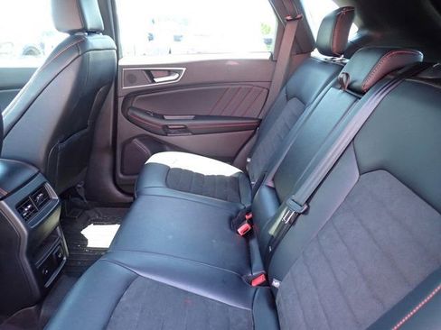 Used 2024 Ford Edge ST-Line AWD/4WD image 12