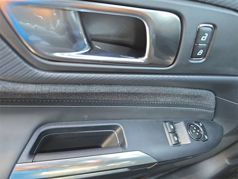 New 2025 Ford Mustang Coupe image 26