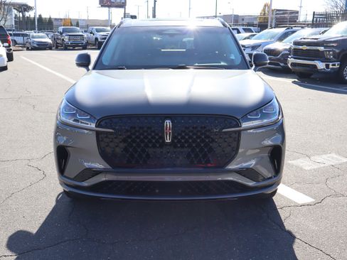 Used 2025 Lincoln Aviator Reserve w/ Equipment Group 201A image 3