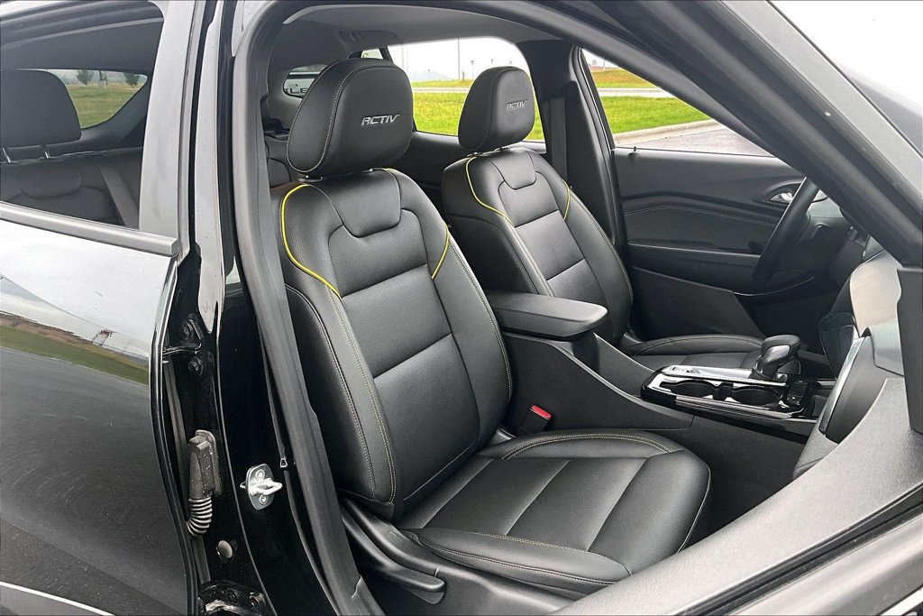 Used 2024 Chevrolet Trax ACTIV w/ Sunroof Package FWD image 7