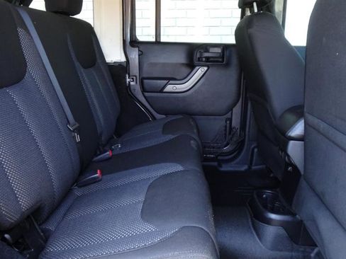 Used 2016 Jeep Wrangler Unlimited Sport AWD/4WD image 13