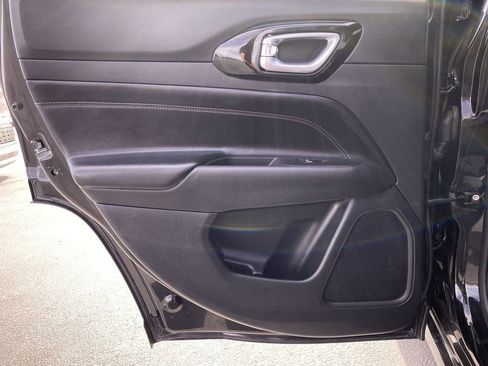 Used 2023 Jeep Compass Limited image 24