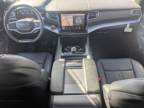 New 2026 Jeep Grand Wagoneer Limited image 15