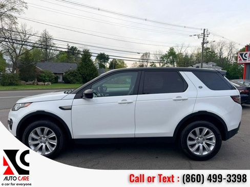 Used 2016 Land Rover Discovery Sport SE AWD/4WD image 4