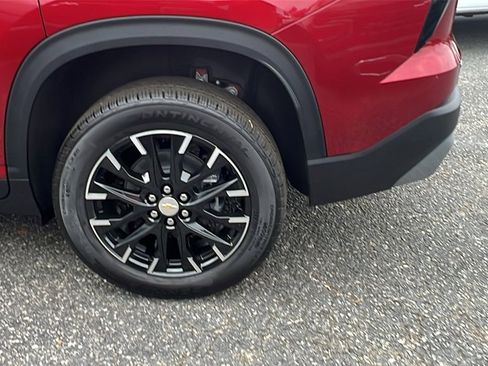 New 2026 Chevrolet Traverse LT w/ Sun and Wheel Package image 9