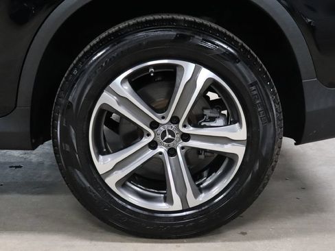 Used 2019 Mercedes-Benz GLC 300 4MATIC image 39