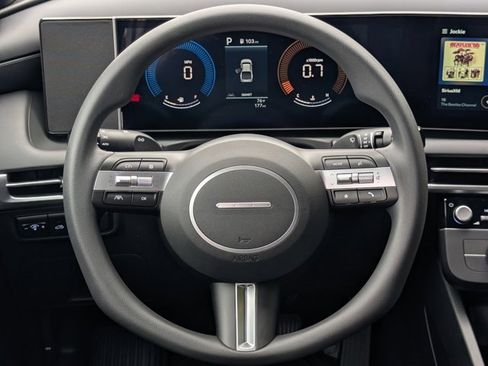 Used 2025 Hyundai Santa Cruz SE image 20