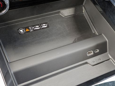 Certified 2025 Chevrolet Tahoe Z71 AWD/4WD image 21