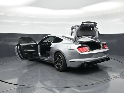 Used 2020 Ford Mustang Coupe RWD image 26