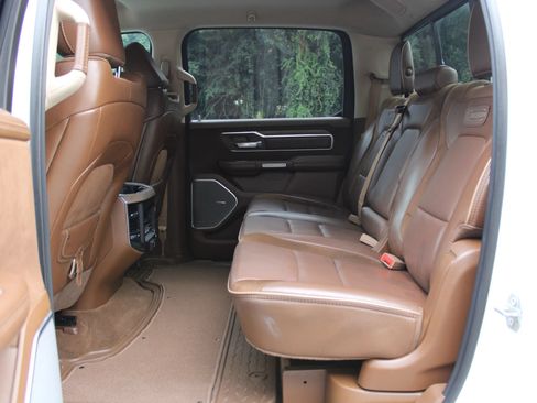 Used 2021 RAM 1500 Limited AWD/4WD image 23