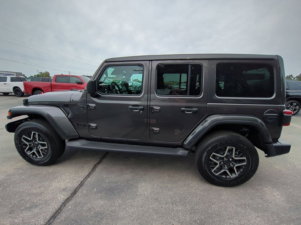 New 2027 Jeep Wrangler Unlimited Sahara AWD/4WD image 7