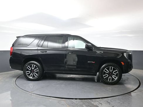 Used 2024 GMC Yukon AT4 w/ AT4 Premium Package AWD/4WD image 4