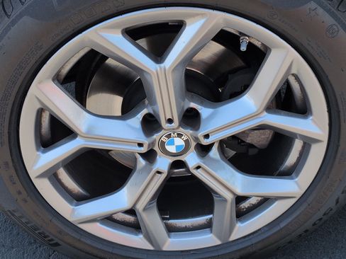 Used 2023 BMW X3 sDrive30i w/ Premium Package w/ZPA RWD image 13