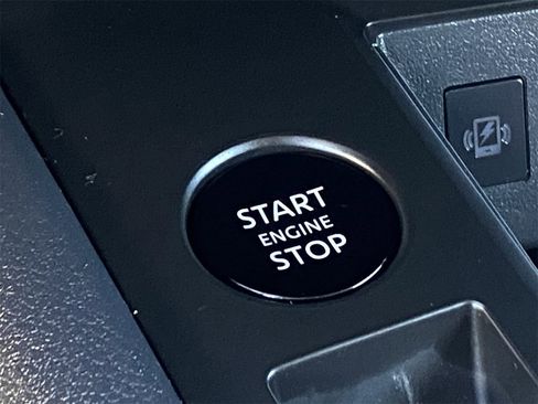 New 2026 Nissan Kicks SV image 28