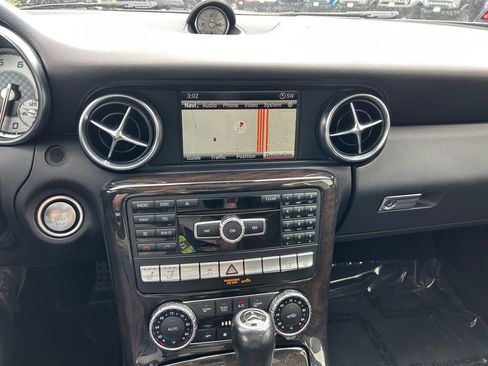 Used 2016 Mercedes-Benz SLK 350 image 18