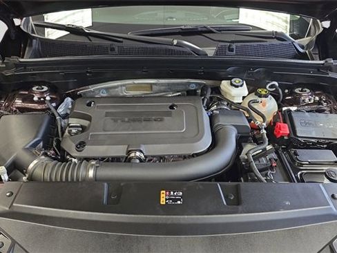 Used 2023 Buick Envision Avenir image 26