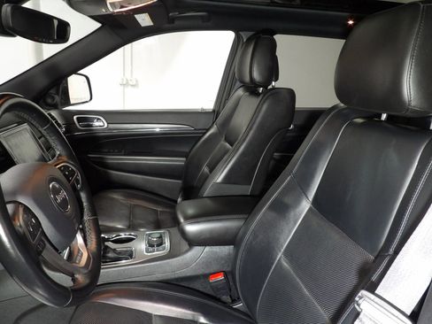 Used 2021 Jeep Grand Cherokee Limited w/ Luxury Group II AWD/4WD image 11