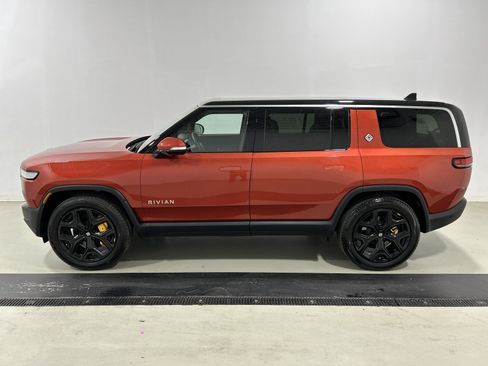 Used 2022 Rivian R1S Launch Edition AWD/4WD image 2