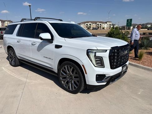 Used 2026 GMC Yukon XL Denali Ultimate AWD/4WD image 4