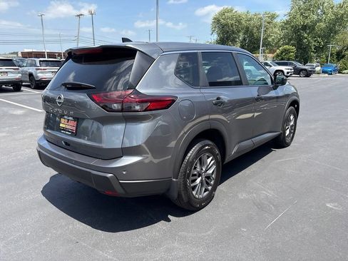 Used 2025 Nissan Rogue S FWD image 5