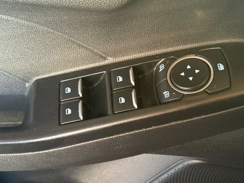 Used 2025 Ford Escape Platinum AWD/4WD image 14