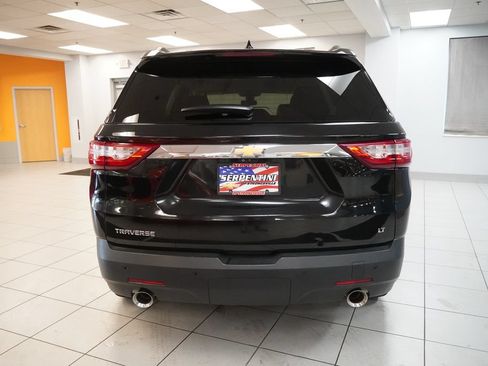 Used 2020 Chevrolet Traverse LT w/ LT Premium Package FWD image 7