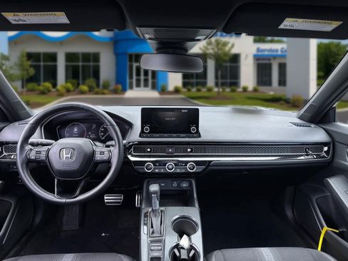 Used 2024 Honda Civic Sport image 30