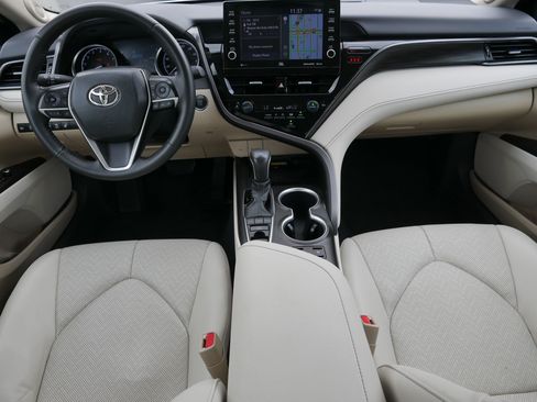 Used 2023 Toyota Camry XLE w/ Navigation Package AWD/4WD image 10
