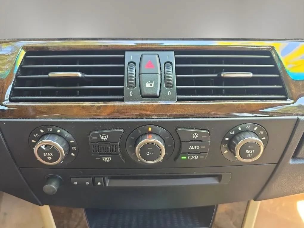 Used 2007 BMW 525i Sedan RWD image 28