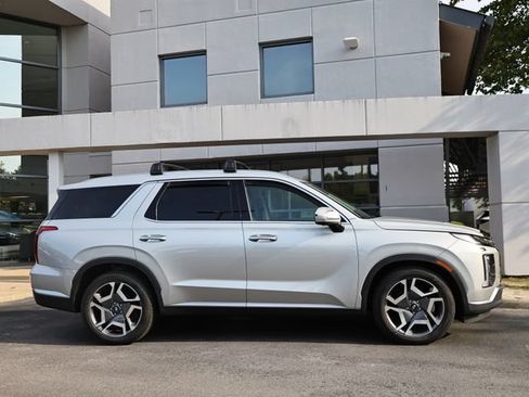 Used 2024 Hyundai Palisade SEL AWD/4WD image 4