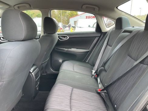Used 2019 Nissan Sentra SV image 11