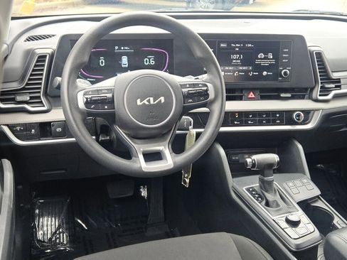 Used 2023 Kia Sportage LX AWD/4WD image 17