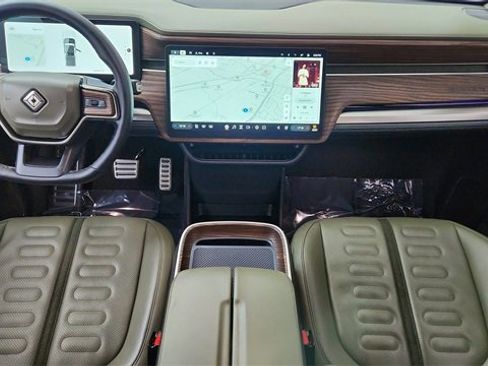 Used 2023 Rivian R1T Adventure image 85