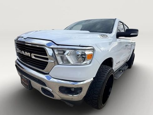 Used 2019 RAM 1500 Big Horn RWD image 4