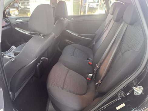 Used 2017 Hyundai Accent SE FWD image 13