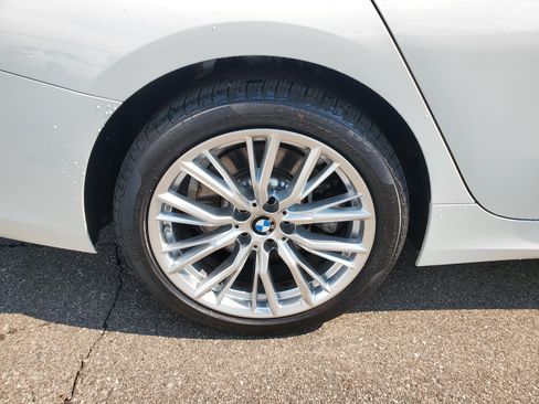 Used 2023 BMW 330i xDrive Sedan w/ Driving Assistance Package AWD/4WD image 36