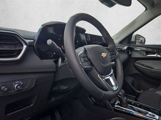 New 2026 Chevrolet TrailBlazer LT w/ Convenience Package FWD video 3