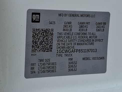 Used 2025 Chevrolet Express 2500 w/ Driver Convenience Package RWD image 30