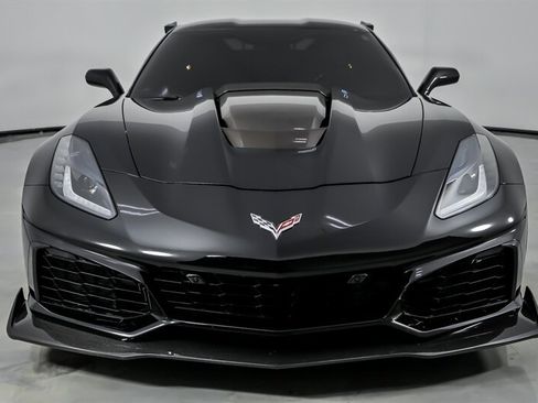Used 2019 Chevrolet Corvette ZR1 RWD image 5